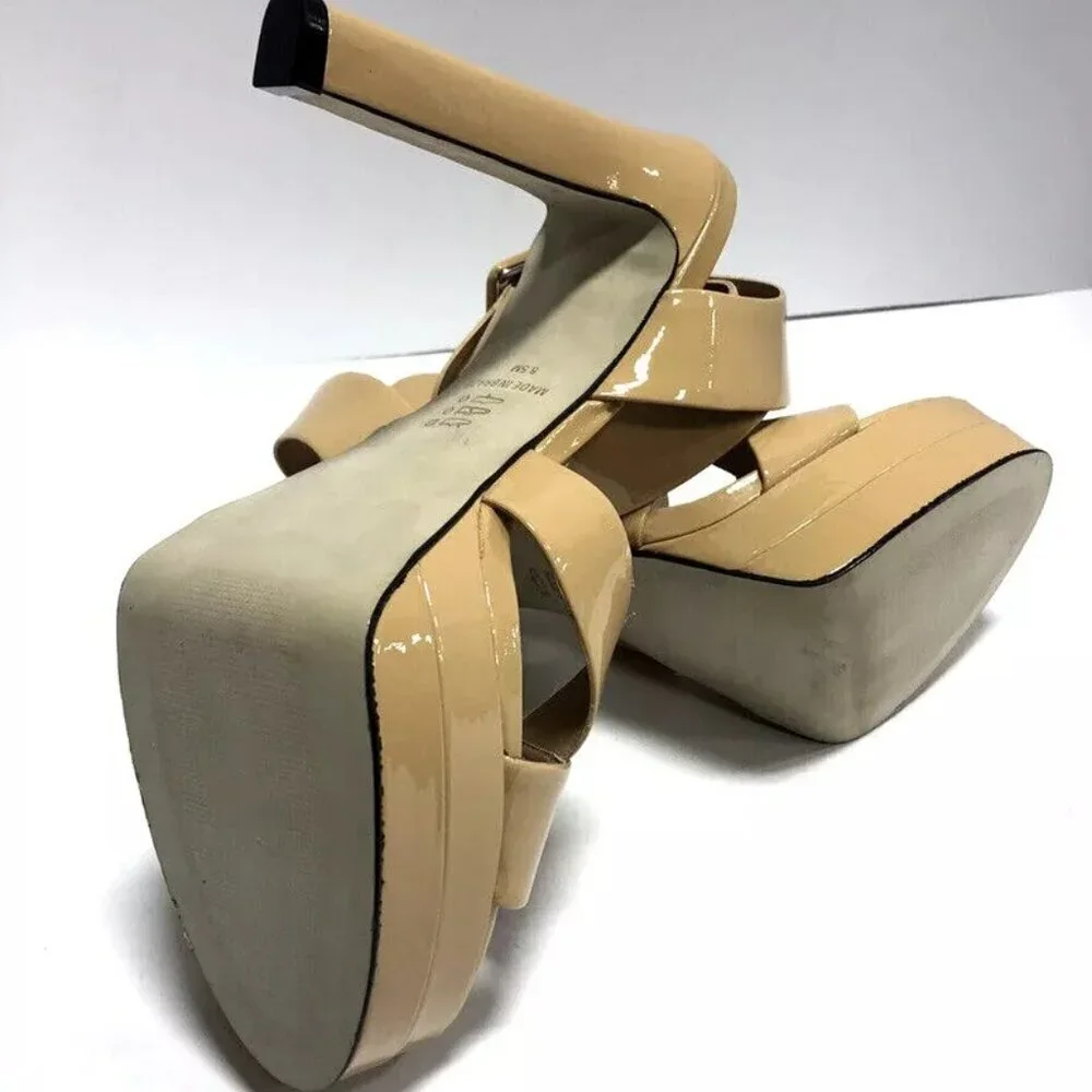 Massimo Matteo Women’s Henrika Nude Pump Heels, Size 8.5M